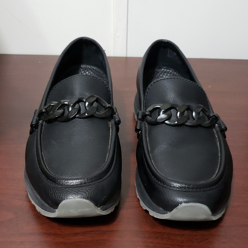 Baretraps Gael Slip On Black Loafers with Chain Detail